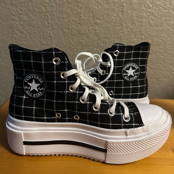 Converse Women's Black & White Plaid High-Top Platform Sneakers - Picture 1 of 8